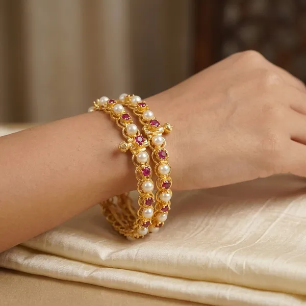 Copper_Base_With_Gold_Plated_Gulmohari_Moti_Bangles
