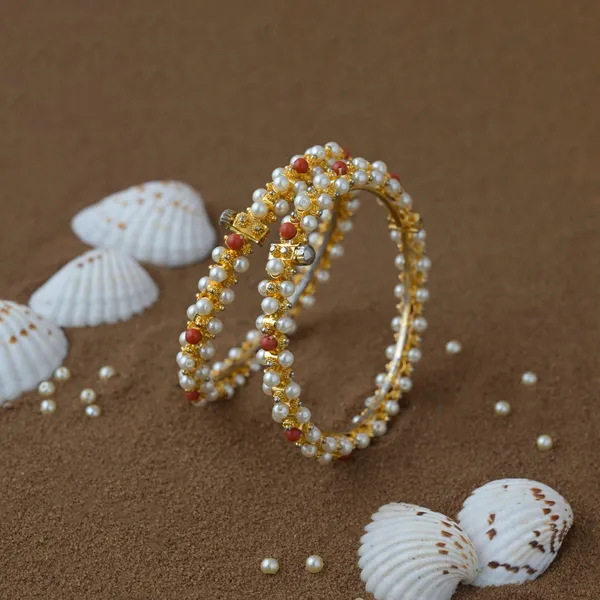 Copper_Base_With_Gold_Plated_Kamalini_Moti_Bangles