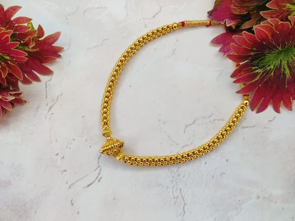 Copper_Base_With_Gold_Plated_Kolhapuri_Javmani_Thushi