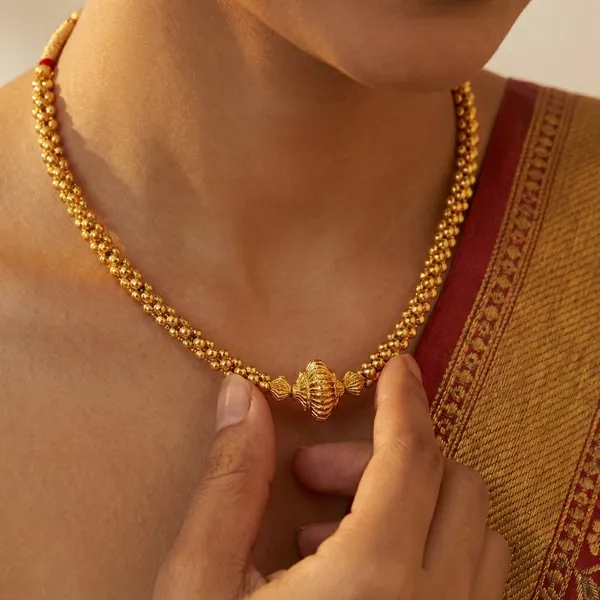 Copper_Base_With_Gold_Plated_Kolhapuri_Javmani_Thushi