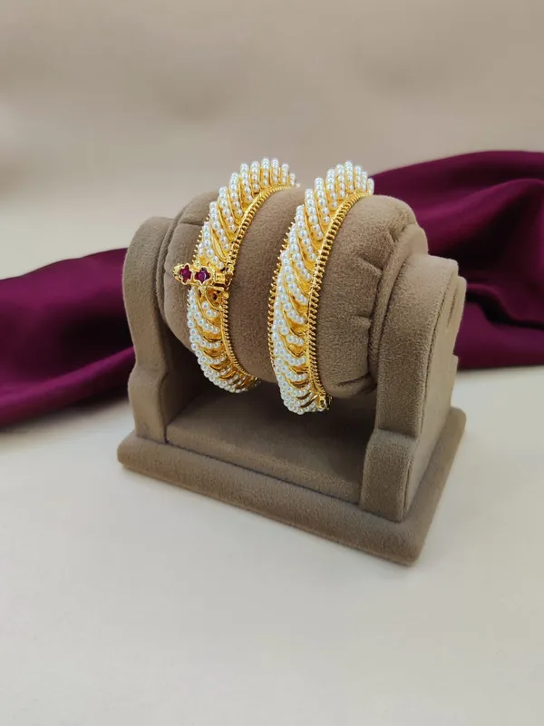 Copper_Base_With_Gold_Plated_Motirupa_Toda