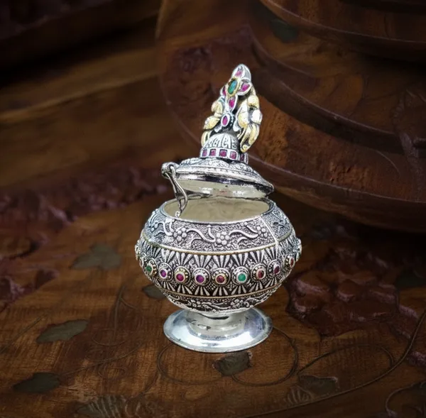 Copper_Base_With_Gold_Plated_Oxidized_Haladi_Karanda