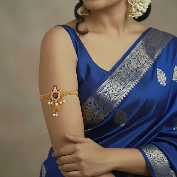 Copper_Base_With_Gold_Plated_Rajat_Vilas_Pearl_Bajubandh