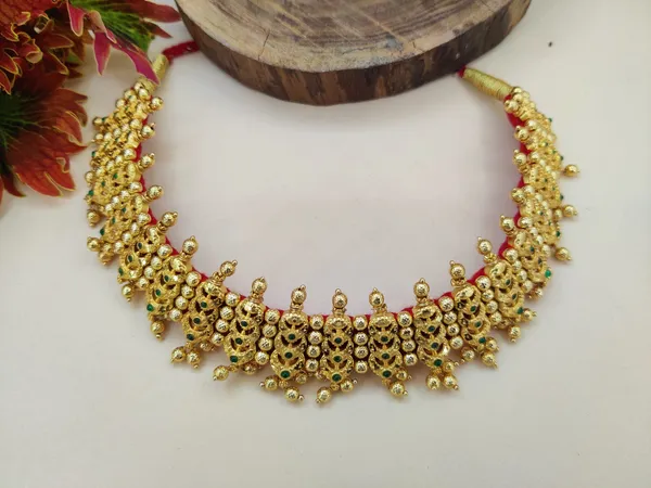 Copper_Base_With_Gold_Plated_Veni_Kolhapuri_Thushi