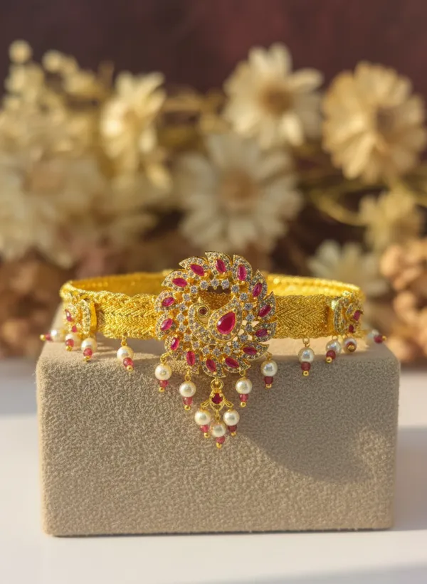 Copper_Base_With_Gold_Plated_Hamsa_Mayuri_Vanki