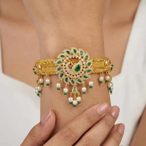 Copper_Base_With_Gold_Plated_Vana_Mayuri_Vanki