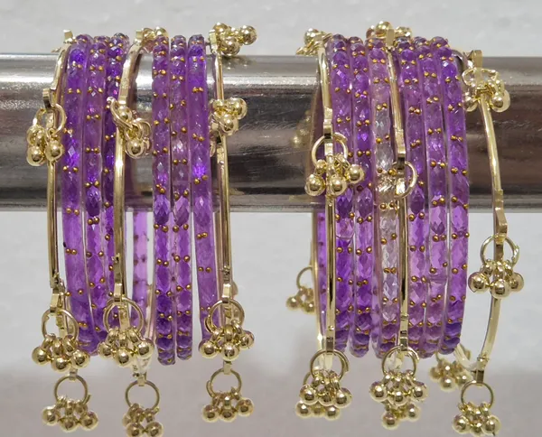 Kashmiri_Ghungharoo_Glass_Bangle_For_Women_And_Girls_Set_of_18_Bangle