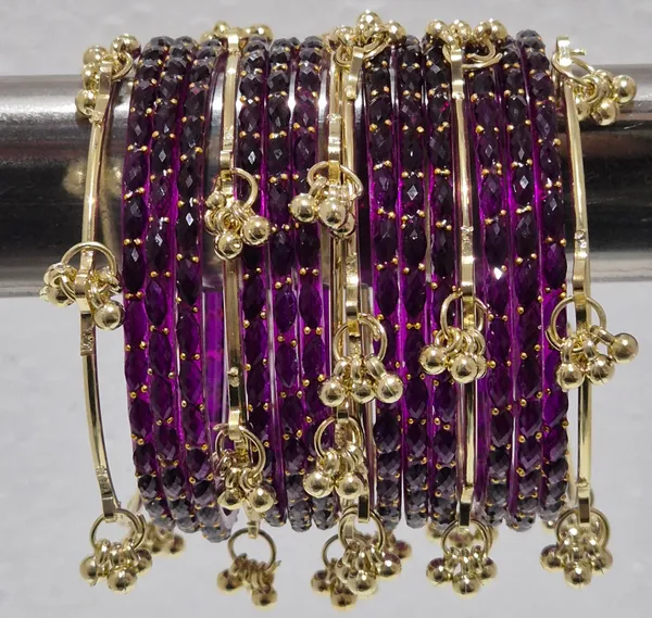 Kashmiri_Ghungharoo_Glass_Bangle_For_Women_And_Girls_Set_of_18_Bangle