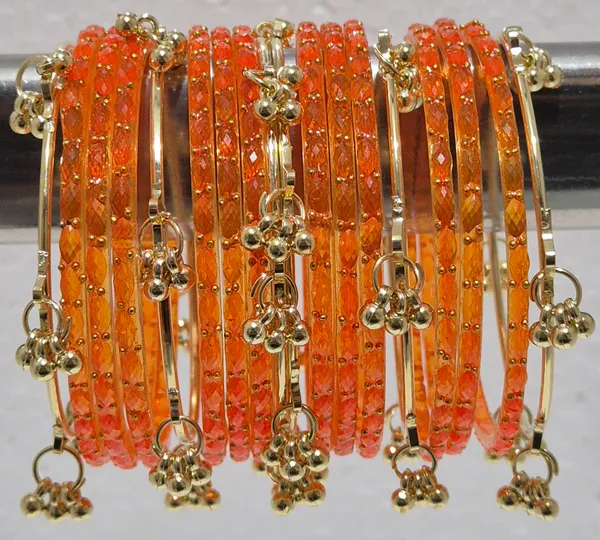 Kashmiri_Ghungharoo_Glass_Bangle_For_Women_And_Girls_Set_of_18_Bangle