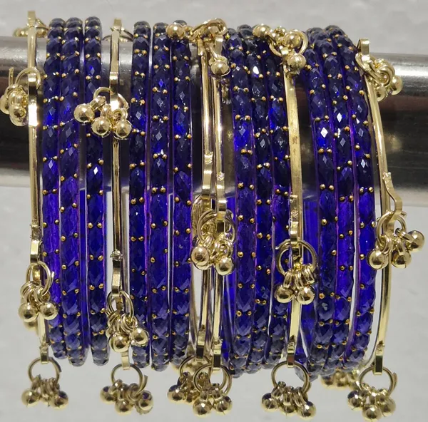 Kashmiri_Ghungharoo_Glass_Bangle_For_Women_And_Girls_Set_of_18_Bangle