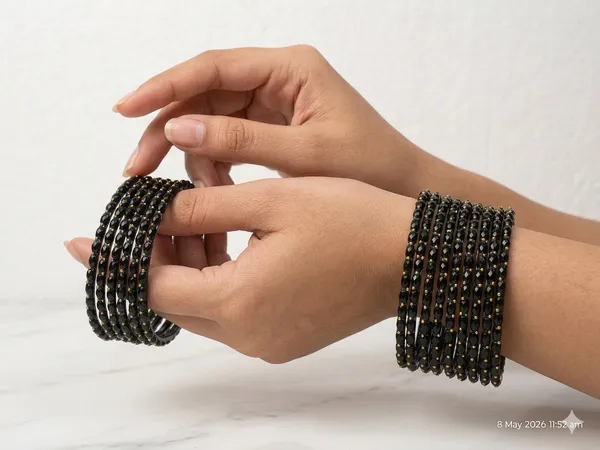 Rain_Drop_Glass_Bangles_Set_For_Women_And_Girls_|_Light_Weight_Bangles_|_Traditional_Transparent_Fancy_Glass_Chudi_Set_for_Wedding,_Party_(12_Bangles)