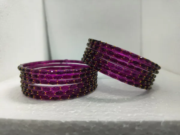 Rain_Drop_Glass_Bangles_Set_For_Women_And_Girls_|_Light_Weight_Bangles_|_Traditional_Transparent_Fancy_Glass_Chudi_Set_for_Wedding,_Party_(12_Bangles)