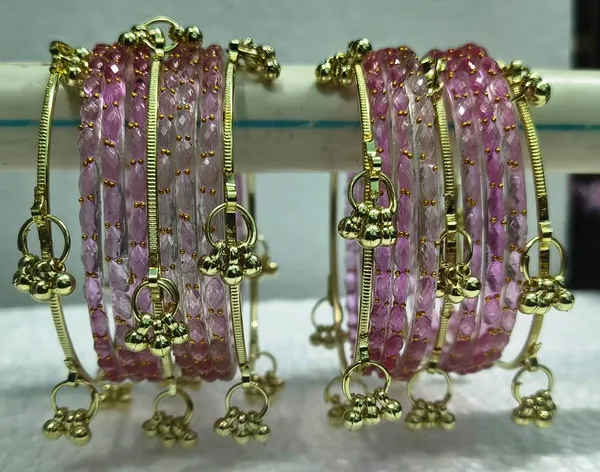 Kashmiri_Ghungharoo_Glass_Bangle_For_Women_And_Girls_Set_of_18_Bangle