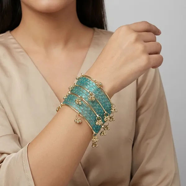 Kashmiri_Ghungharoo_Glass_Bangle_For_Women_And_Girls_Set_of_18_Bangle
