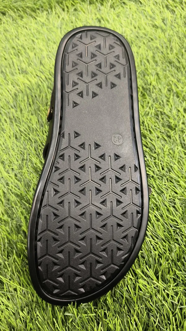 Black_Urban_Leather_Anti-Skid_Sandals_For_Men