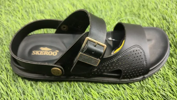Black_Urban_Leather_Anti-Skid_Sandals_For_Men