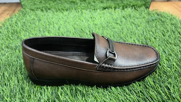 Brown_Urban_Leather_Anti-Skid_Loafers_For_Men