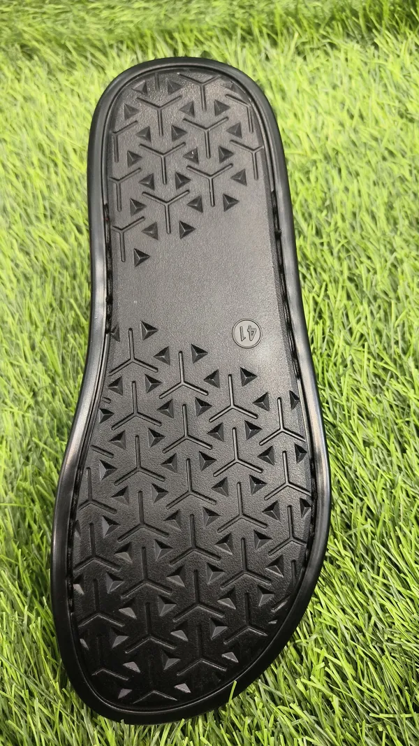 Black_Urban_Leather_Anti-Skid_Sandals_For_Men