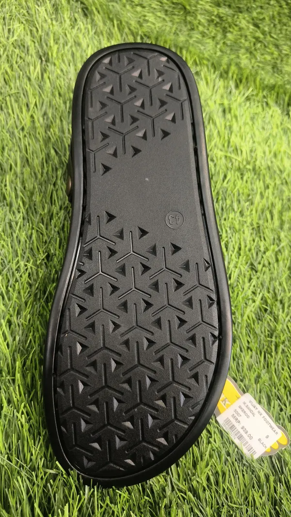 Black_Urban_Leather_Anti-Skid_Sandals_For_Men