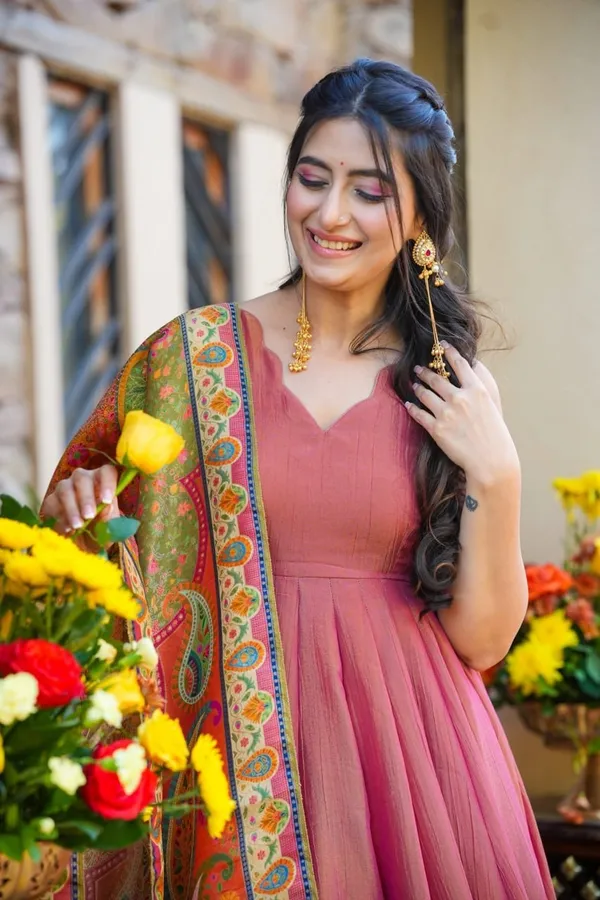 Pink_Silk_Kurta_Set_For_Women