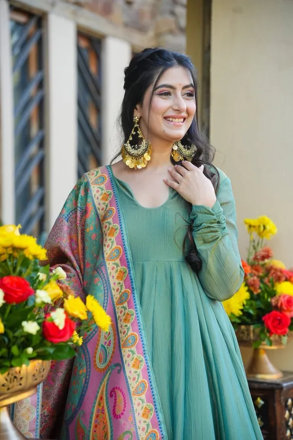 Green_Silk__Kurta_Set_For_Women