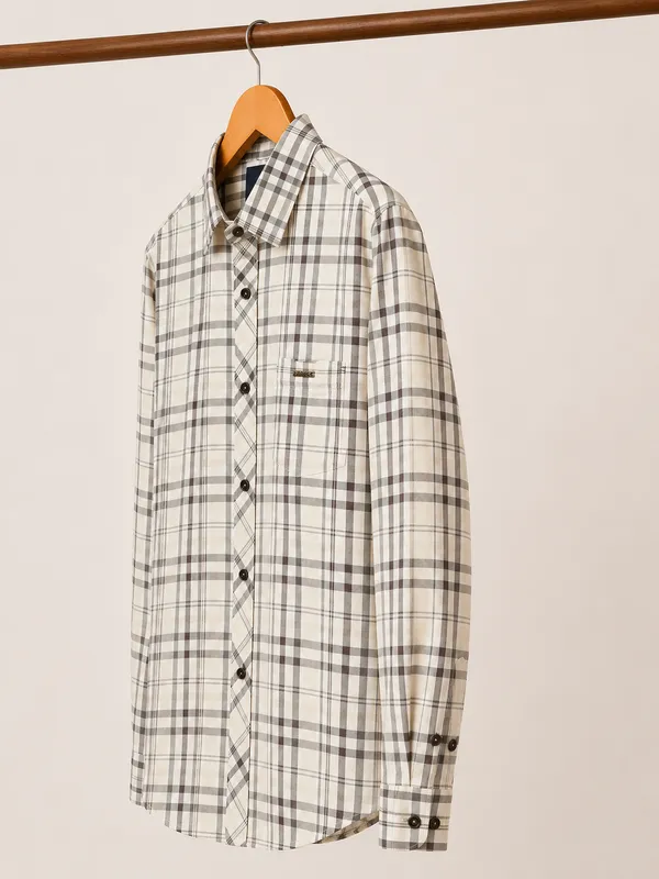VRUGO_Men's_Cream_Brown_Checked_Full_Sleeve_Casual_Shirt