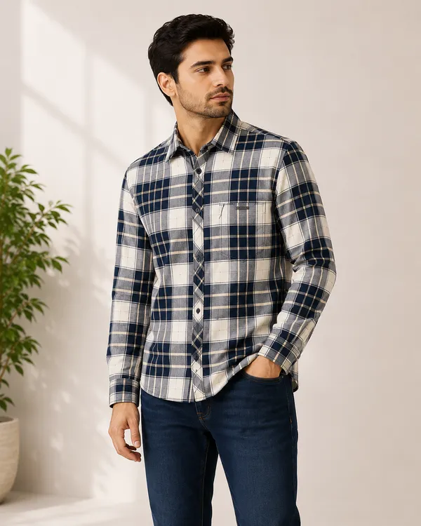 VRUGO_Men's_Navy_Blue_&_Cream_Checked_Full_Sleeve_Casual_Shirt