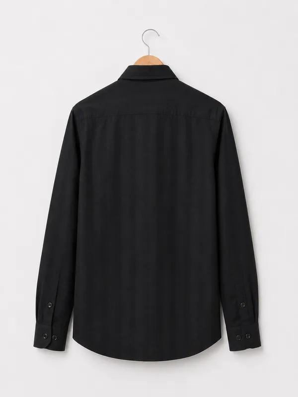 VRUGO_Men's_Premium_Black_Textured_Full_Sleeve_Shirt_|_Regular_Fit_Formal_&_Party_Wear_Shirt
