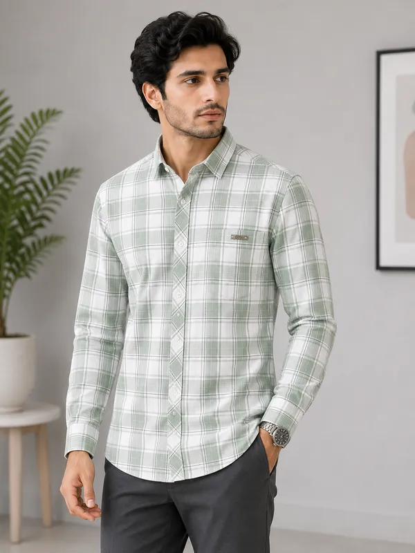 VRUGO_Men's_Sage_Green_Checked_Full_Sleeve_Casual_Shirt