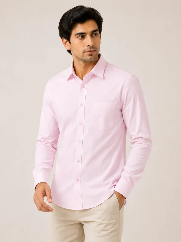 VRUGO_Men's_Light_Pink_Full_Sleeve_Formal_Shirt_|_Premium_Solid_Regular_Fit_Shirt