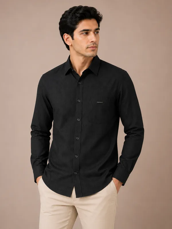 VRUGO_Men's_Black_Textured_Full_Sleeve_Formal_Shirt_|_Premium_Regular_Fit_Shirt