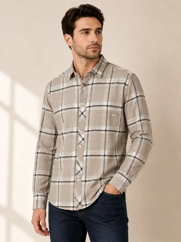 VRUGO_Men's_Beige_Checked_Full_Sleeve_Premium_Casual_Shirt