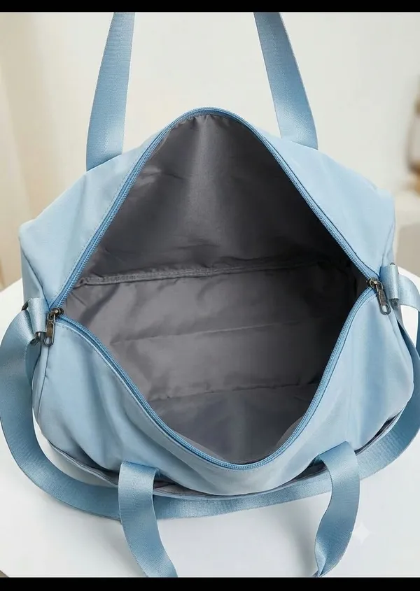 ULTRA_LIGHT_TRAVEL_DUFFLE_BAG_WATER-RESISTANT_NYLON_WEEKENDER_&_GYM_BAG_(POWDER_BLUE)
