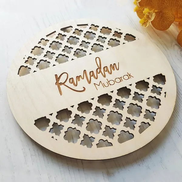 Beige_Wooden_Ramadan_Mubarak_Hanging_Sign_Diy_Ramadan_Decor_Diy_And_Craft