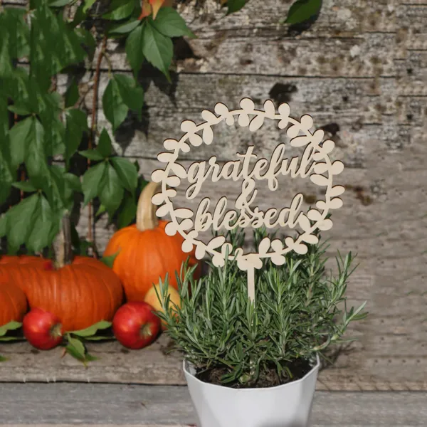 Beige_Wooden_Thanksgiving_Table_Topper_Rustic_Thanksgiving_Table_Decor_Custom_Cake_Topper_Names_Topper_Diy_Craft_Gift_Diy_And_Craft