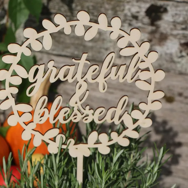 Beige_Wooden_Thanksgiving_Table_Topper_Rustic_Thanksgiving_Table_Decor_Custom_Cake_Topper_Names_Topper_Diy_Craft_Gift_Diy_And_Craft