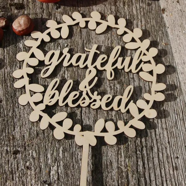 Beige_Wooden_Thanksgiving_Table_Topper_Rustic_Thanksgiving_Table_Decor_Custom_Cake_Topper_Names_Topper_Diy_Craft_Gift_Diy_And_Craft