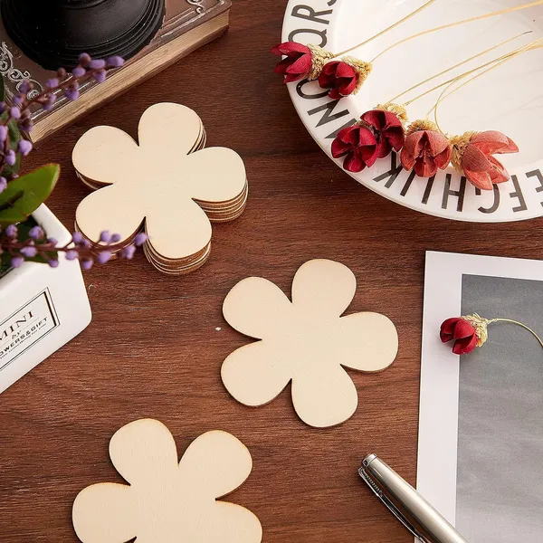 Beige_Unfinished_Wooden_Flower_Cutouts_Wooden_Flower_Discs_Crafts_Blank_Flower_Shape_Wood_Ornaments_Flower_Embellishments_Wooden_Slices_Diy_And_Craft