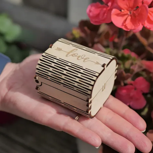 Beige_Wooden_Gift_Box_Cutout_Diy_And_Craft
