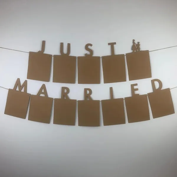 Beige_Wooden_Just_Married_Banner_Garland_Wedding