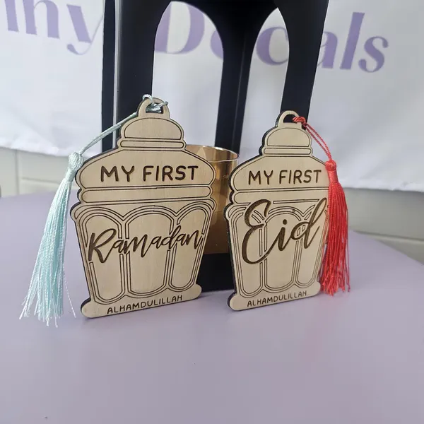 Beige_Wooden_Muslim_Baby_Milestones_My_First_Ramadan_My_First_Eid_Lantern_Photo_Sign_Baby_Growth_Photo_Prop_Props_Baby
