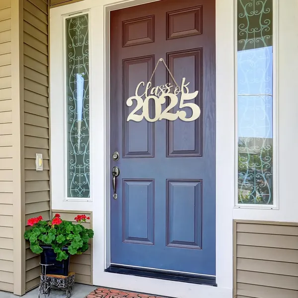 Beige_Class_Wooden_Sign_Graduation_Party_Decorations_School