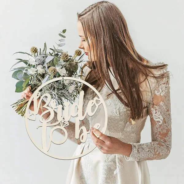 Beige_Bride_To_Be_Round_Wooden_Sign_Unpainted_Wood_Bridal_Shower_Decoration_Rustic_Bride_Sign_Wedding