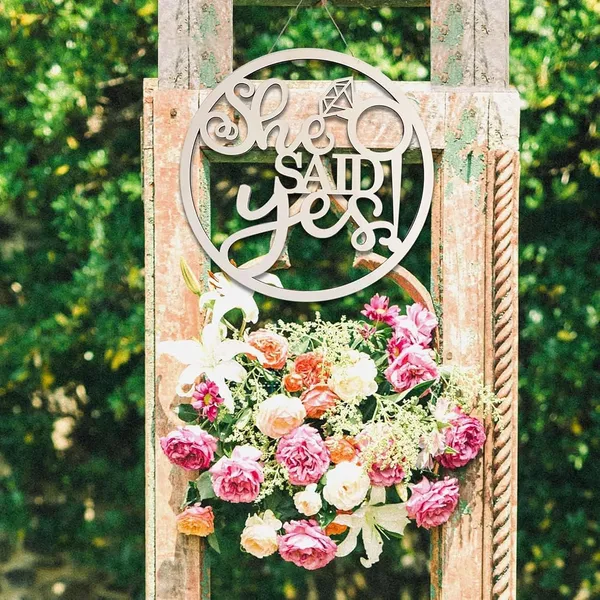 Beige_Wooden_Engagement_Party_Decorations_Diy_And_Craft