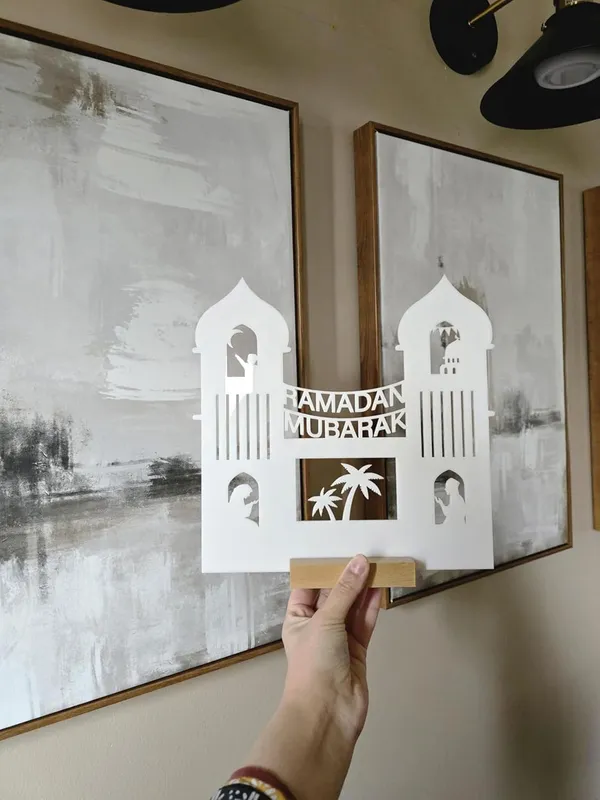 Black_Ramadan_Mubarak_White_Acrylic_Table_D_Cor_Home_Decor