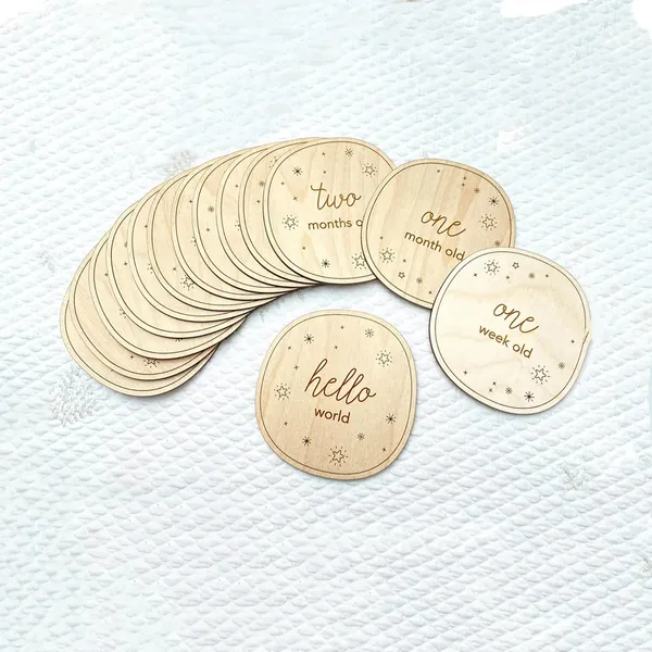 Beige_Baby_Monthly_Milestones_Set_Baby