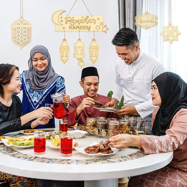 Beige_Eid_Mubarak_Wooden_Ramadan_Kareem_Wooden_Pendants_Ornament_Star_Wind_Light_Shape_Hanging_Wooden_Ornament_Home_Decor