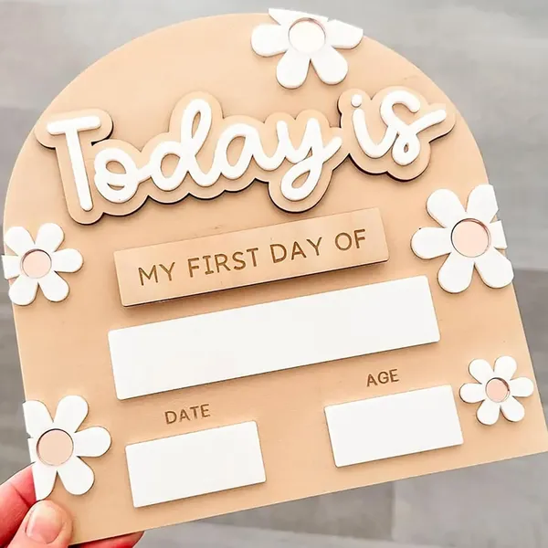 Beige_First_Day_School_Board_Reusable_Back_To_School_Photo_Prop_Personalized_First_Day_Of_School_Sign_Kids