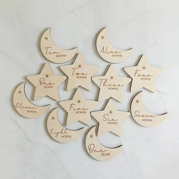 Beige_Baby_Monthly_Milestone_Markers_Baby
