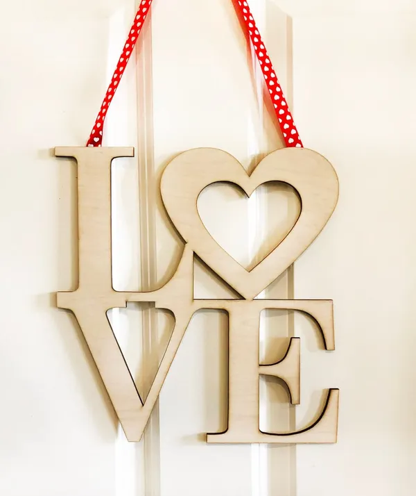 Beige_Wooden_Heart_Home_Decor